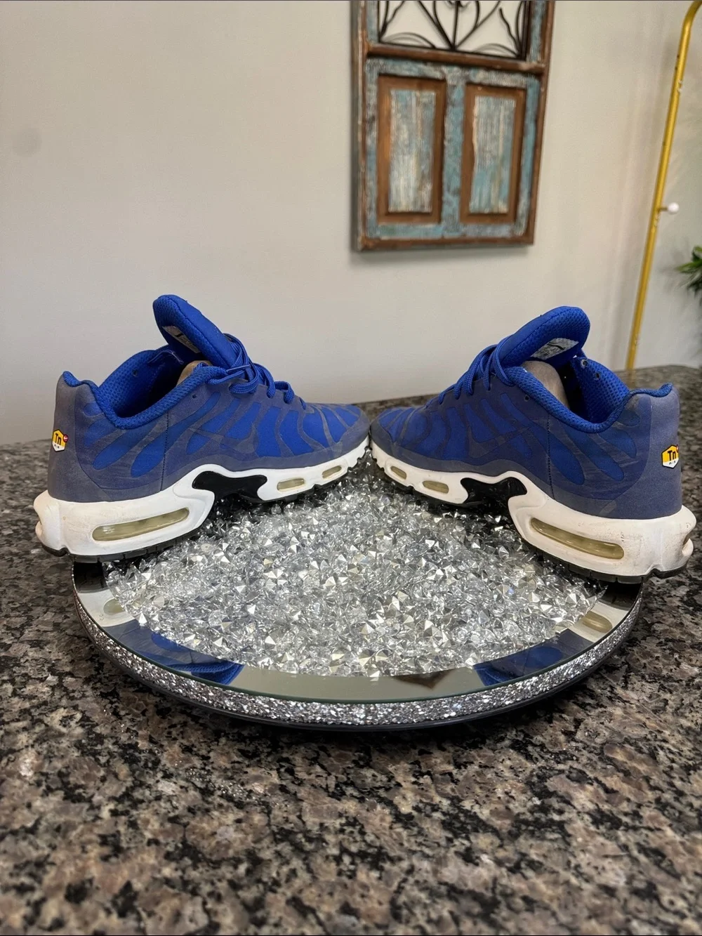 Nike TN Air Sneakers EUC 9.5